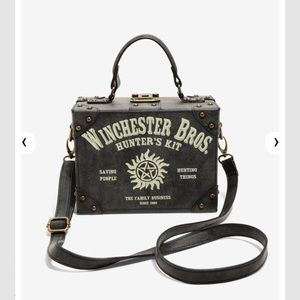 SUPERNATURAL WINCHESTER BROTHERS TRUNK CROSSBODY